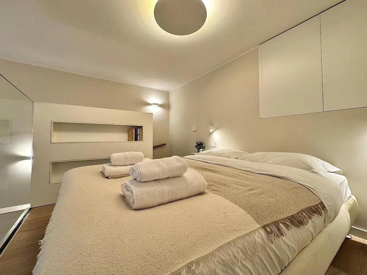 Loft Citylife - Casti 5 Milan 0*,  Italy